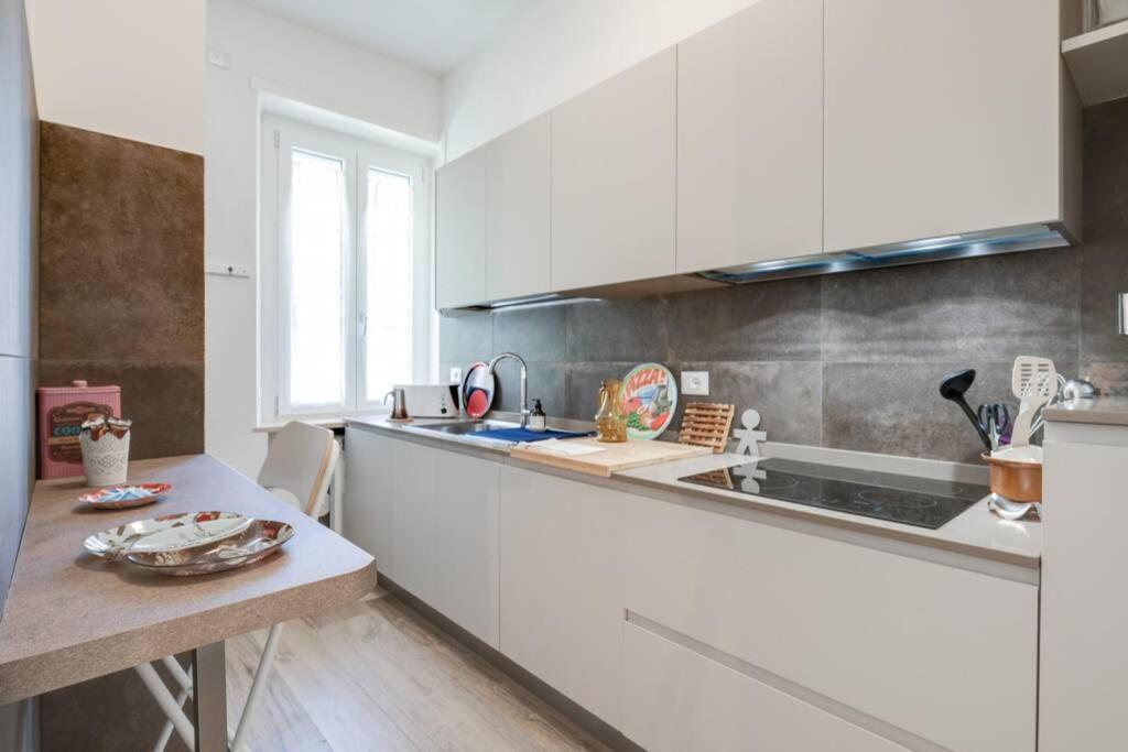 Апартаменты Ponte Vecchio-Newly Restyled Flat Флоренция Экстерьер фото