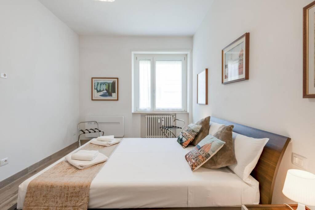 Апартаменты Ponte Vecchio-Newly Restyled Flat Флоренция Экстерьер фото